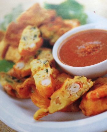 Beancurd Cubes And Prawn Fritters