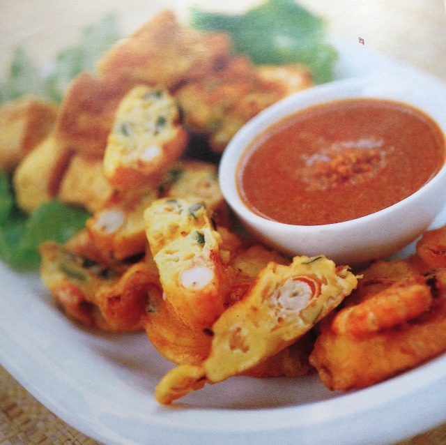 Beancurd Cubes And Prawn Fritters