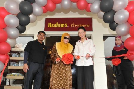 Brahim's unveils its first retail shop - Brahim's Shoppe in Bandar Baru Bangi - 20 December 2017
