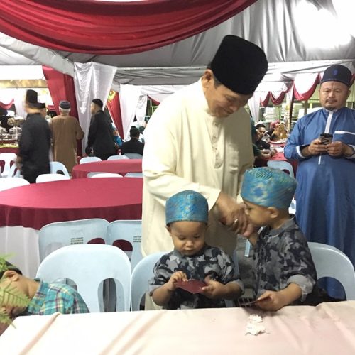 Buka Puasa Dengan Anak-Anak Yatim